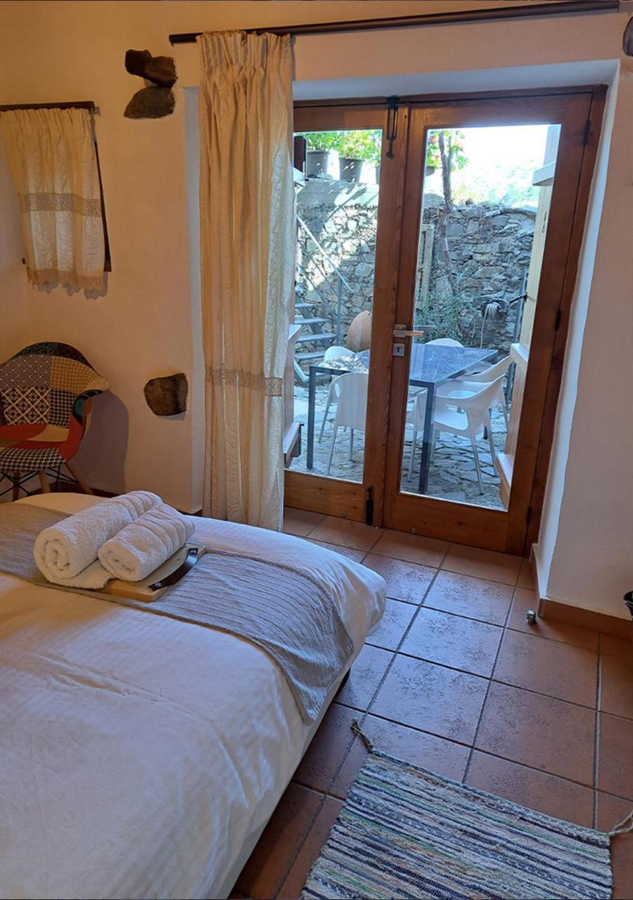 To Apokentro Guest House Alona Exterior photo